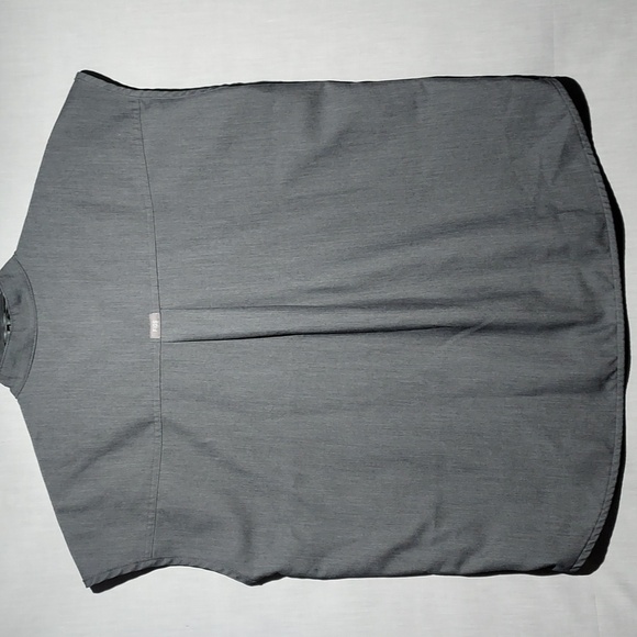 EUC Figs‎ Technical Collection Rafaela sleeveless scrubs top men's size small - Picture 3 of 6